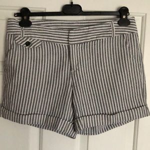 INC women’s B/W pattern linen/cotton shorts